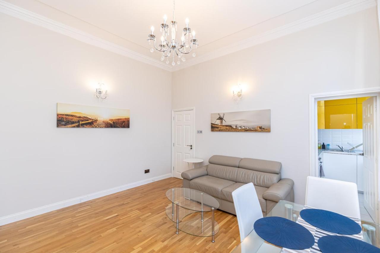 Holiday Beach Flat In Bournemouth, England, Uk Appartement Buitenkant foto
